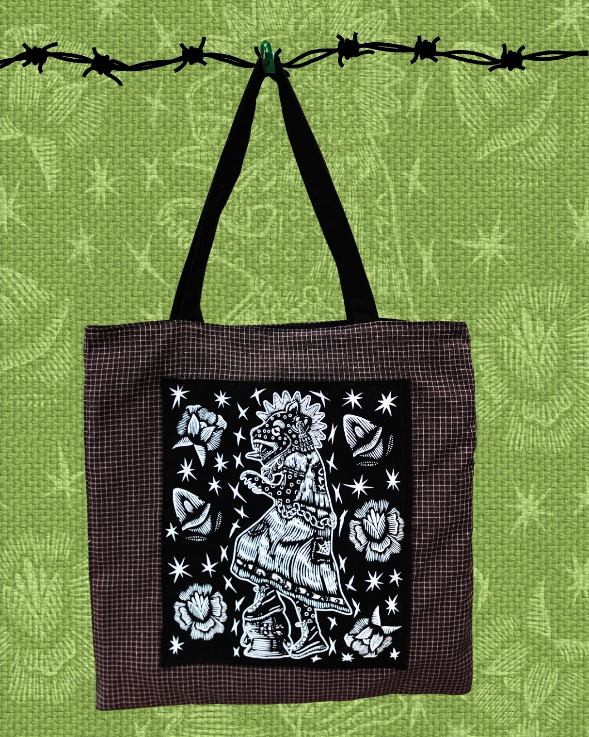Mandil tote bags